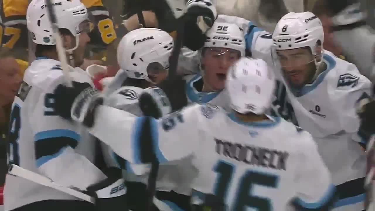 Logan Cooley scores hat trick in his hometown to take down Penguins